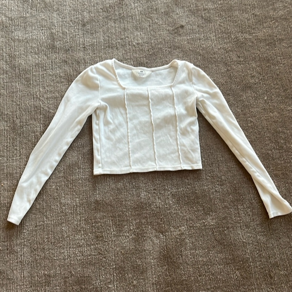 H&M little girls shirt.